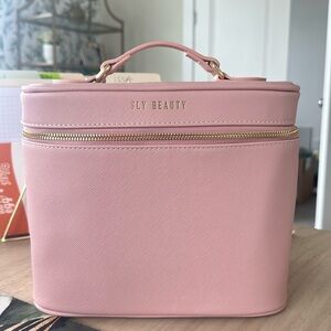 Sly Beauty Ever Need Makeup Case